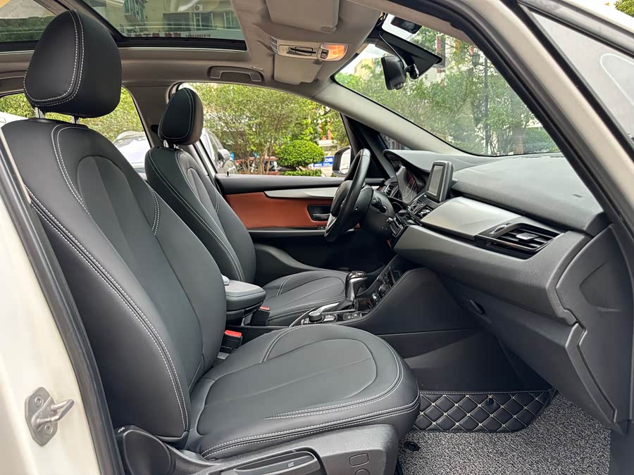 BMW 2 Series Tourer (Imported) 2015 #29 BMW 2 Series Tourer (Imported) 2015 car image #29