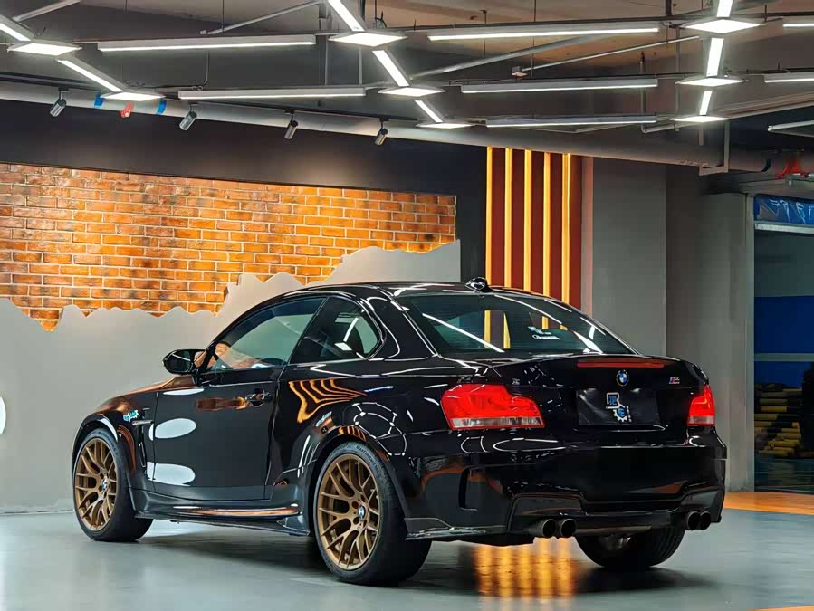 BMW 1 Series M 2012 car image #29