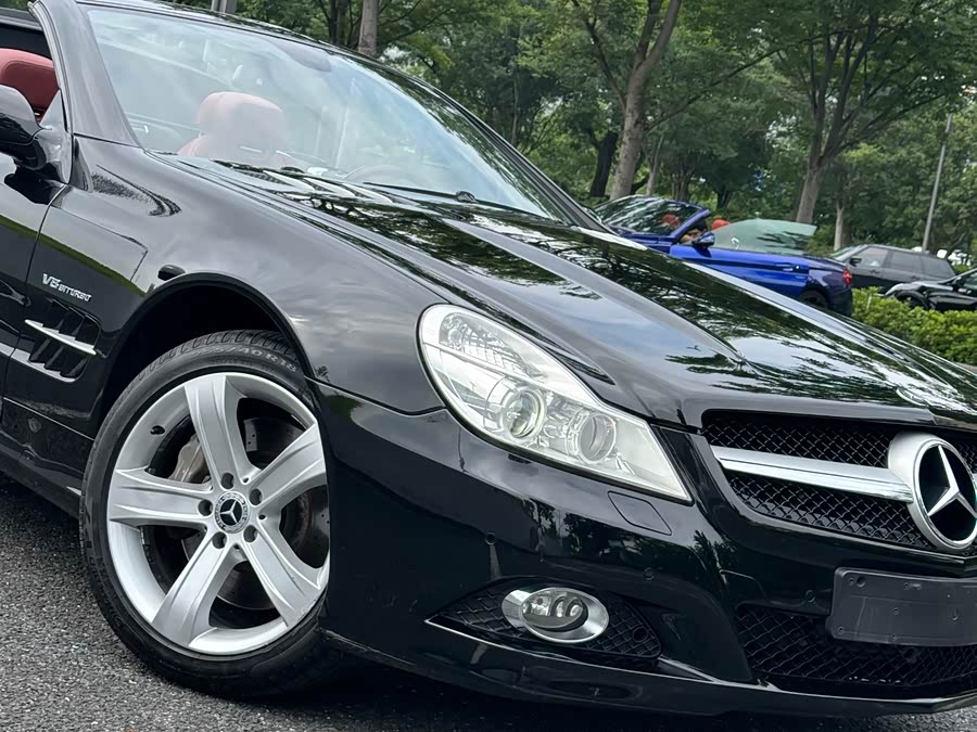 Mercedes-Benz SL Class 2009 car image #29