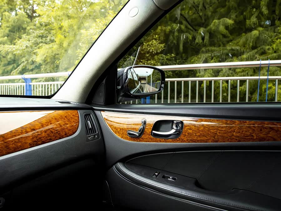 Hyundai Equus 2011 car image #29