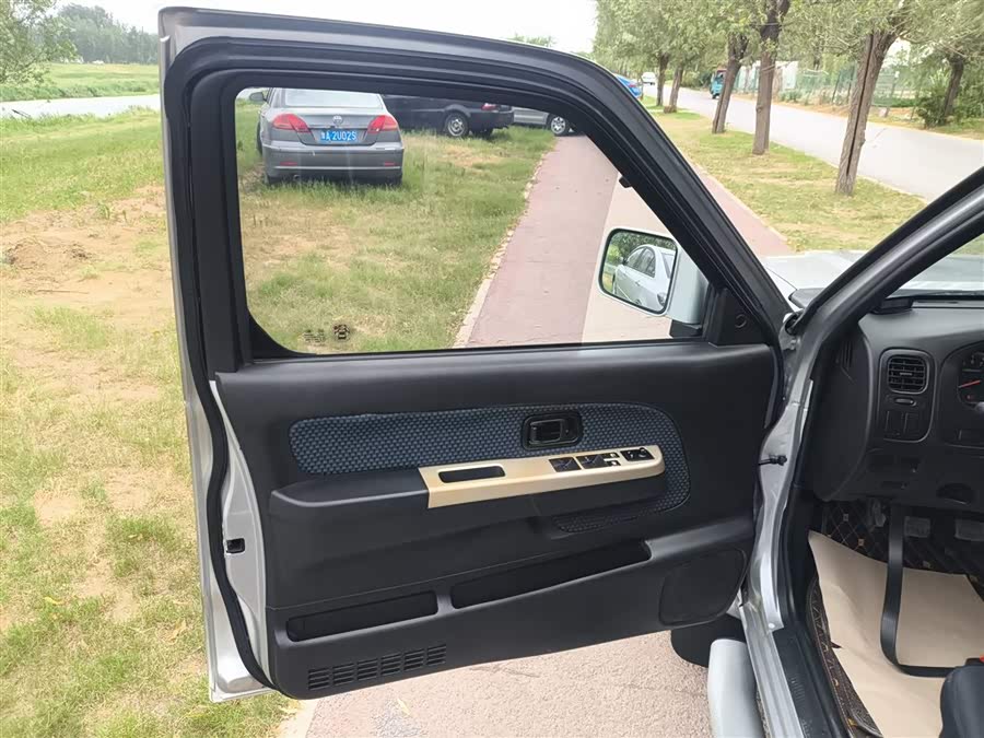 日产 日产帕拉丁 2016 汽车图片 #29