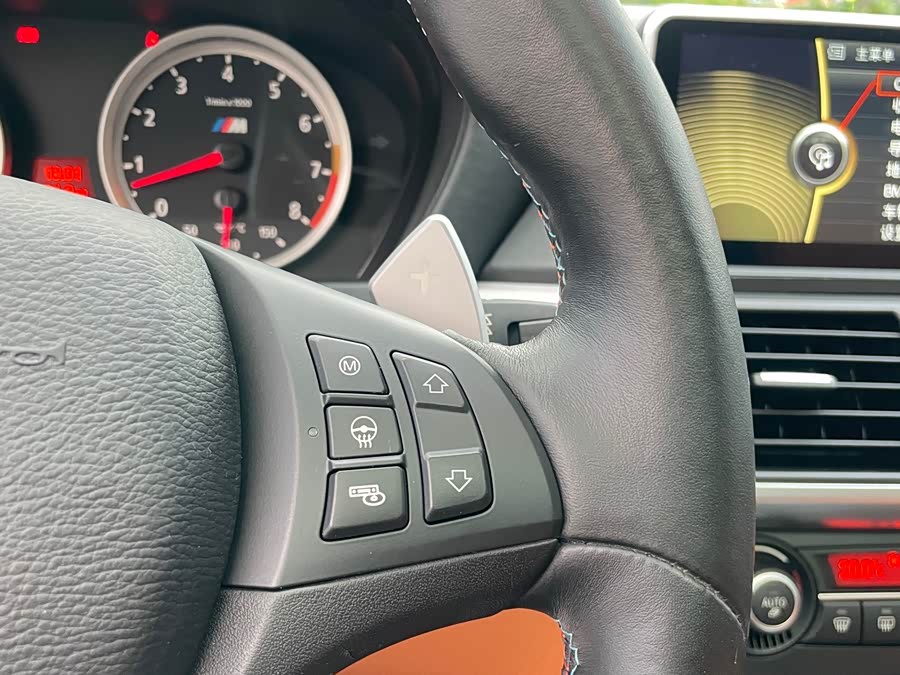 BMW X6 M 2013 #29 BMW X6 M 2013 car image #29