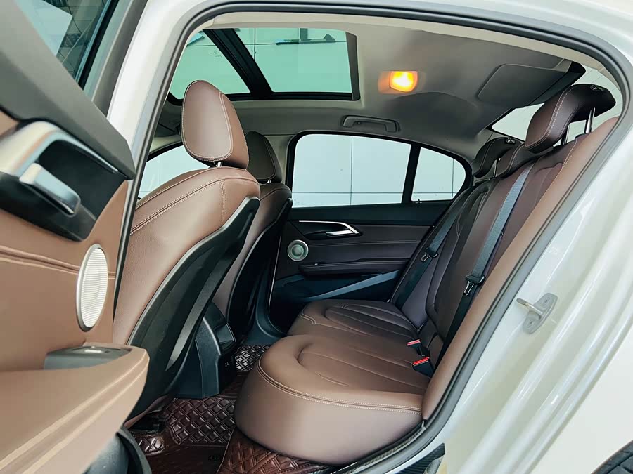 BMW 1 Series 2023 #29 BMW 1 Series 2023 car image #29