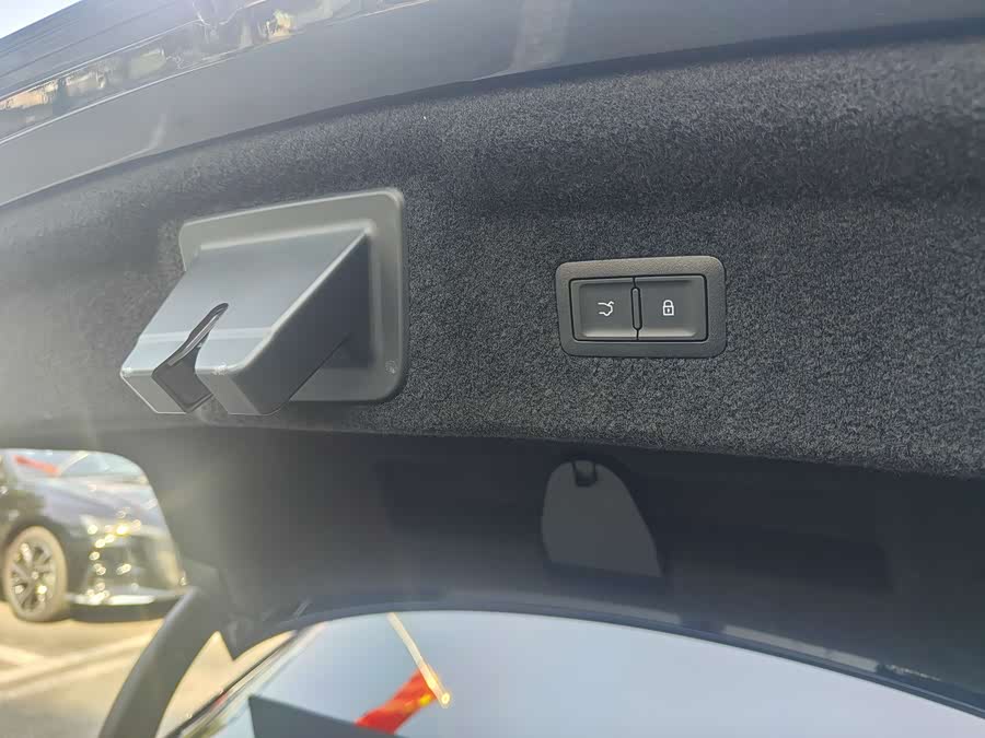 HongQi H9 2024 car image #29