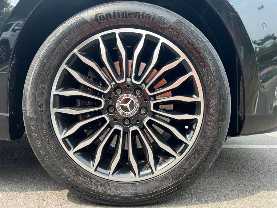 Mercedes-Benz V Class 2020 car image #29