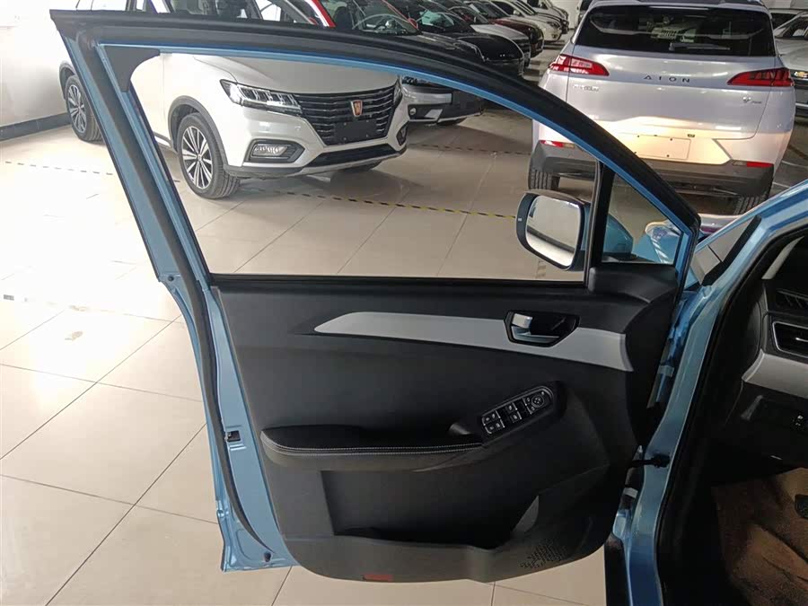 哪吒汽车 哪吒N01 2020 汽车图片 #29