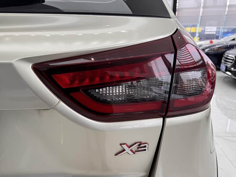 GEELY Vision X3 2020 car image #29