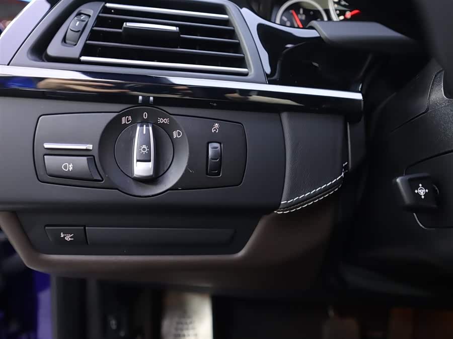 BMW M6 2015 изображение автомобиля #29