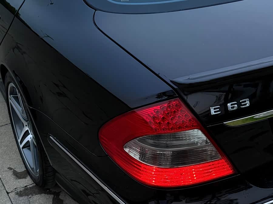 Mercedes-Benz E AMG 2008 immagine di auto #29