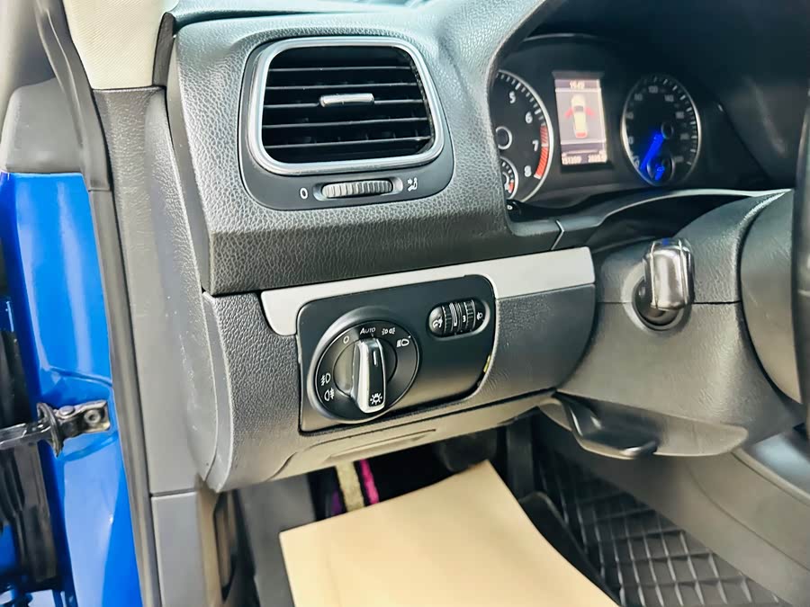 Volkswagen Scirocco 2011 #29 Volkswagen Scirocco 2011 изображение автомобиля #29