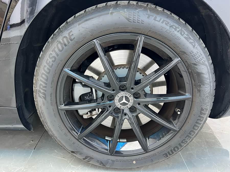 Mercedes-Benz EQE Class 2024 #29 Mercedes-Benz EQE Class 2024 car image #29