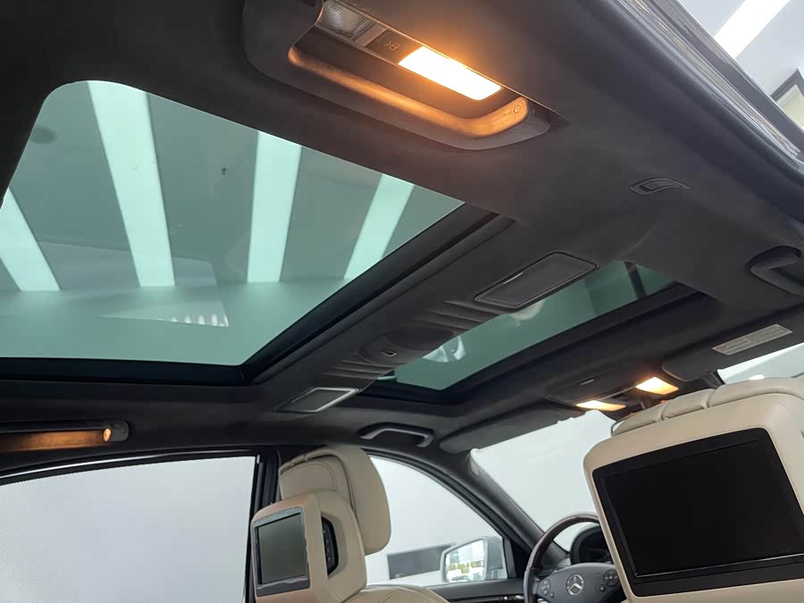 Mercedes-Benz S Class 2015 immagine di auto #29