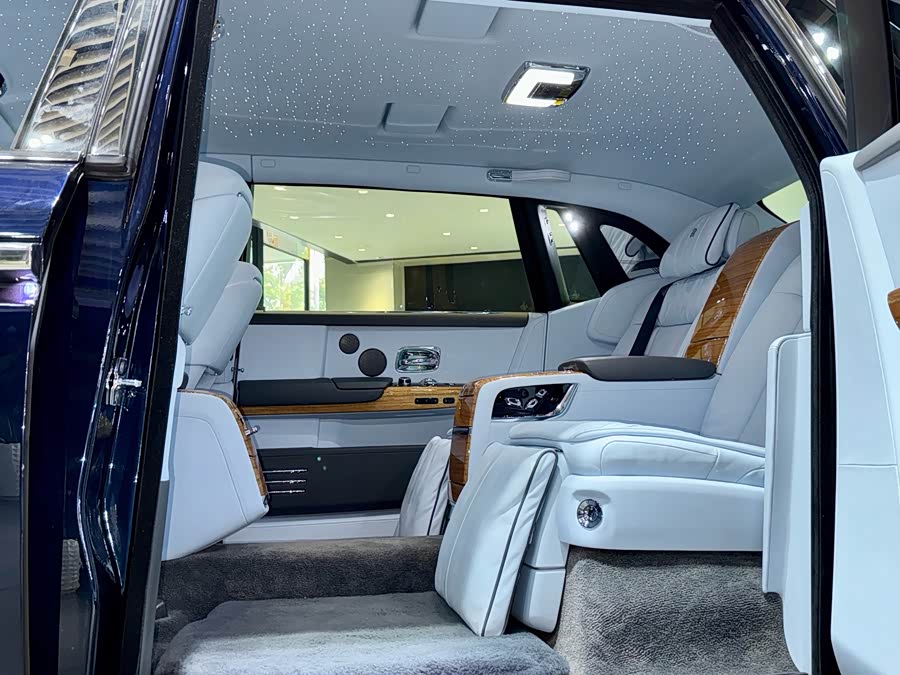 劳斯莱斯 幻影 2020 汽车图片 #29