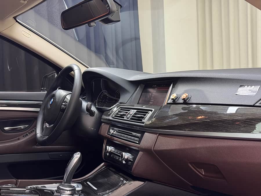 BMW 5 Series 2016 #29 BMW 5 Series 2016 car image #29