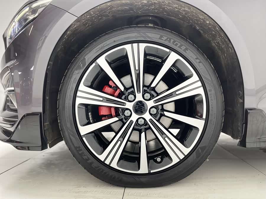 GEELY Monjaro MHEV 2024 car image #29