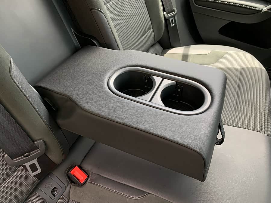 Volkswagen Golf 2019 car image #29