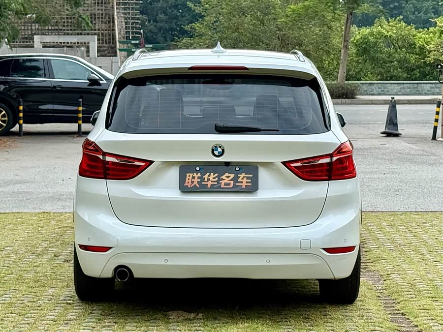 BMW 2 Series Gran Tourer 2016 immagine di auto #29