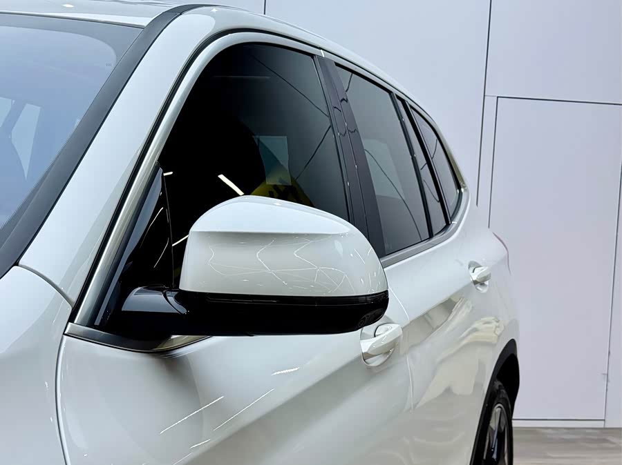 BMW iX3 2021 car image #29