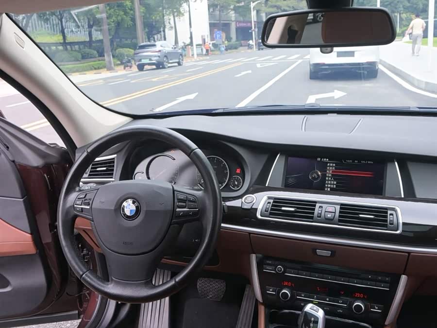 BMW 5 Series GT 2016 #29 BMW 5 Series GT 2016 صورة سيارة #29