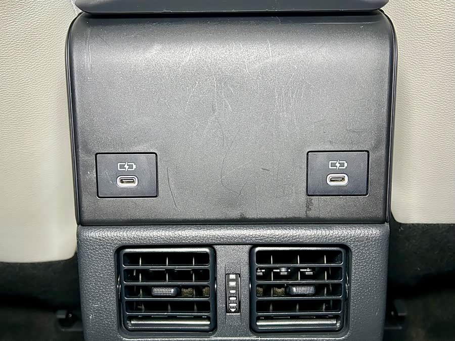 Toyota bZ4X 2022 immagine di auto #29