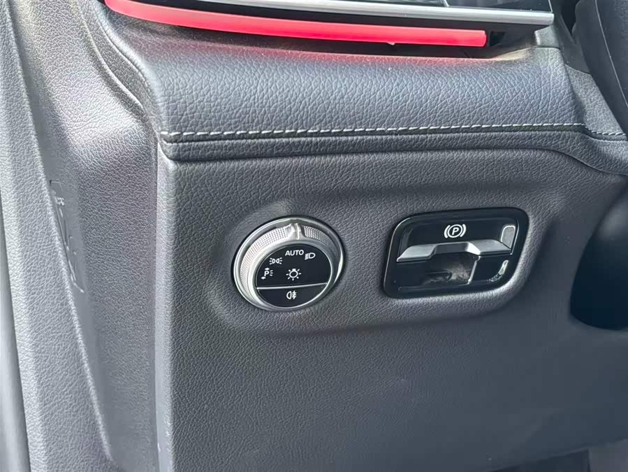 Mercedes-Benz EQS SUV 2023 car image #29