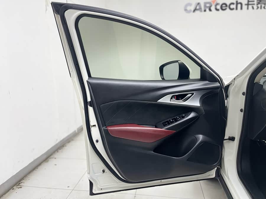 Mazda CX-3 2017 immagine di auto #29