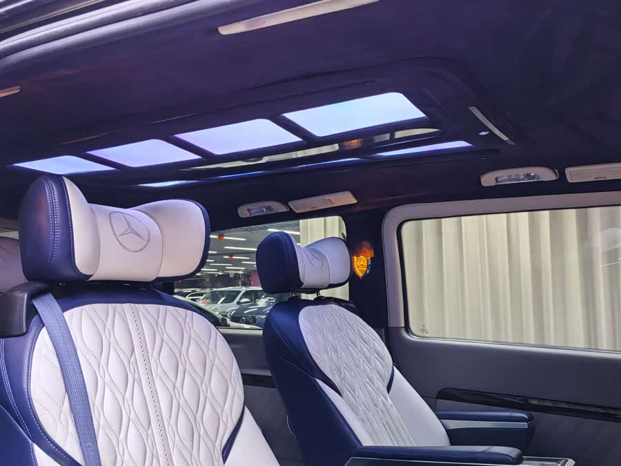 Mercedes-Benz Viano 2012 imagen de coche #29