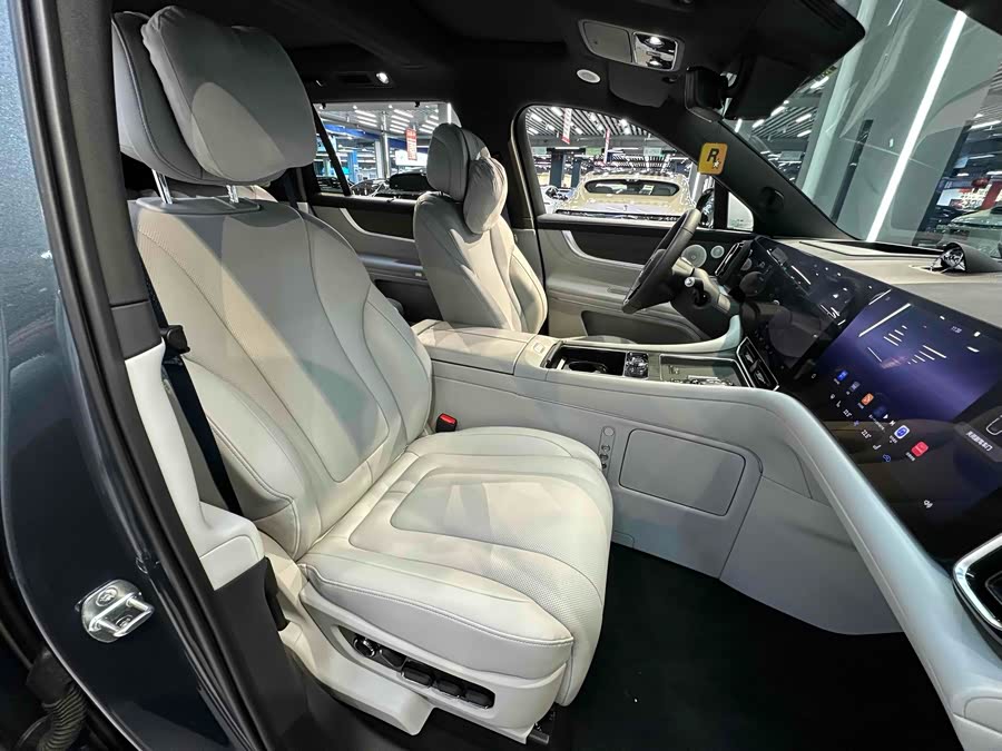 2024 car image #29