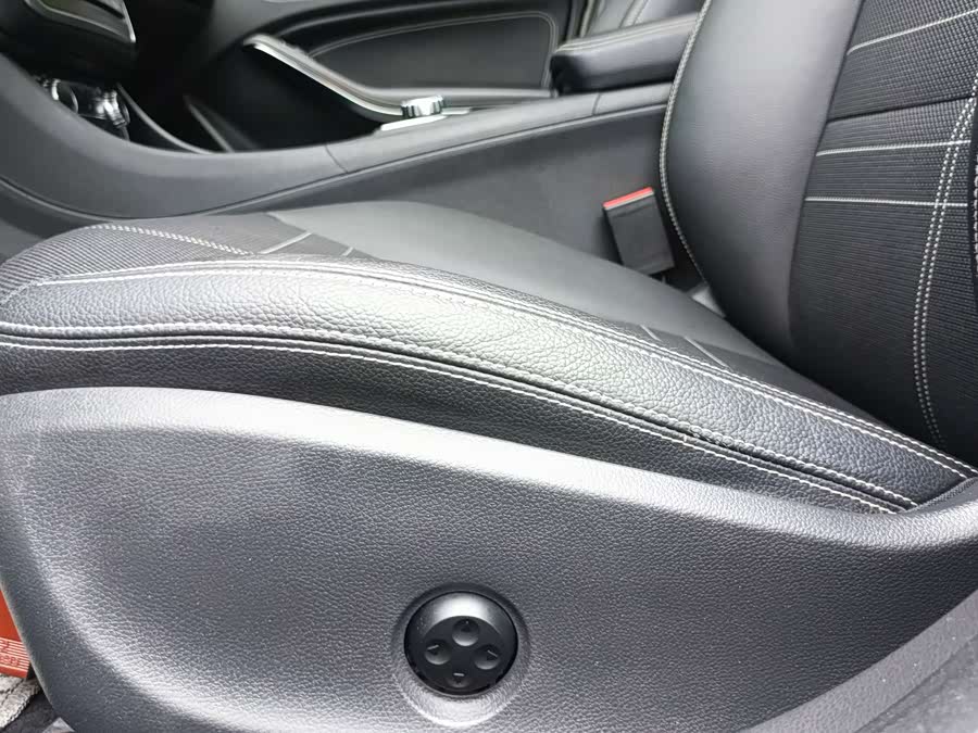 Mercedes-Benz A Class (Imported) 2014 #29 Mercedes-Benz A Class (Imported) 2014 car image #29