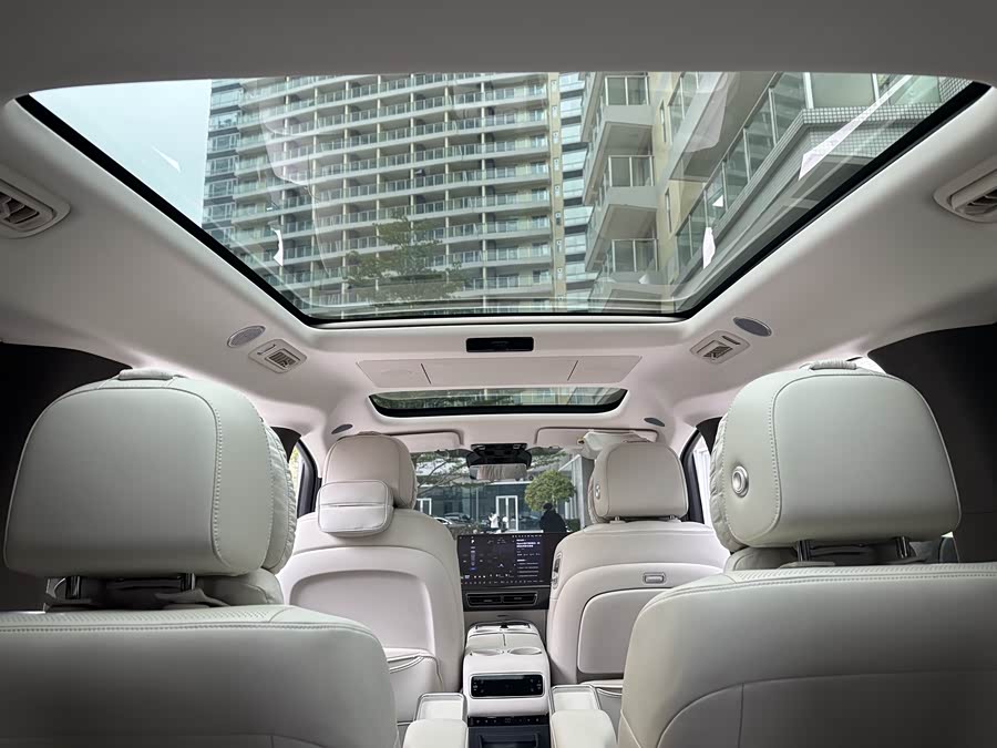 理想汽车 理想MEGA 2024 汽车图片 #29