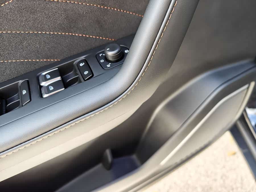 GEELY Okavango L 2025 immagine di auto #29