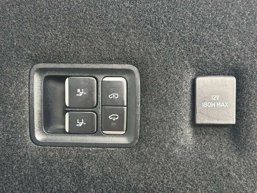 Xpeng X9 2024 immagine di auto #29