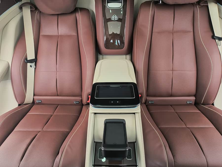 Mercedes-Benz Maybach GLS 2022 #29 Mercedes-Benz Maybach GLS 2022 car image #29