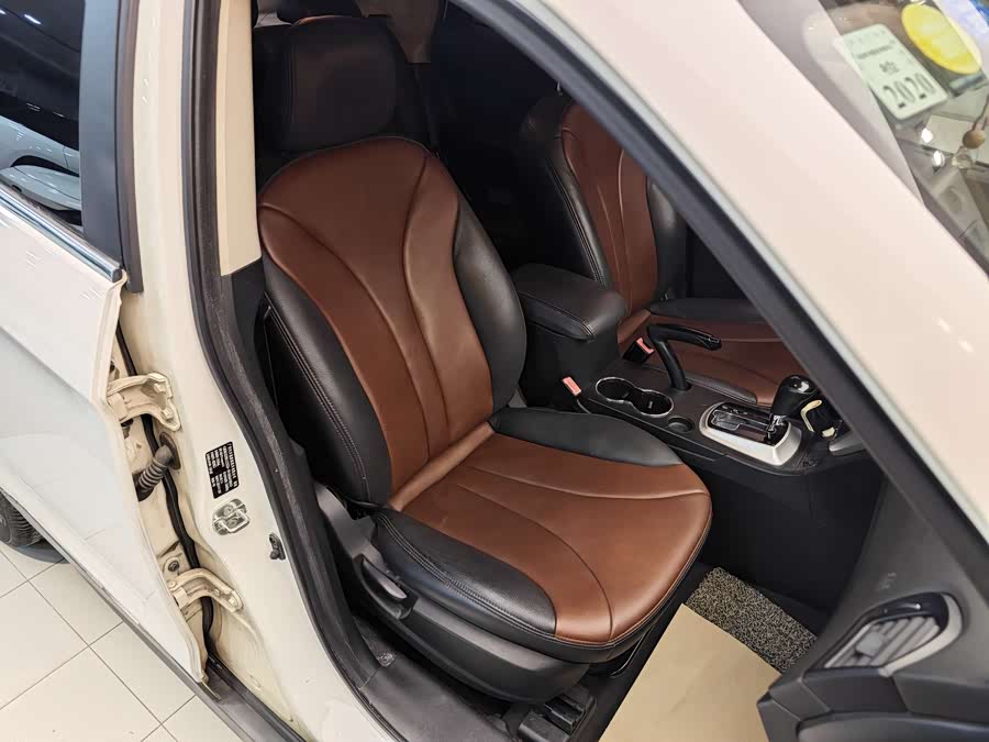 GAC Trumpchi GS5 2014 car image #29