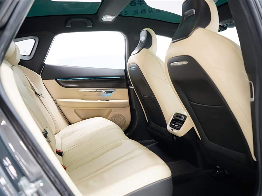 小鹏 小鹏P7 2021 汽车图片 #29