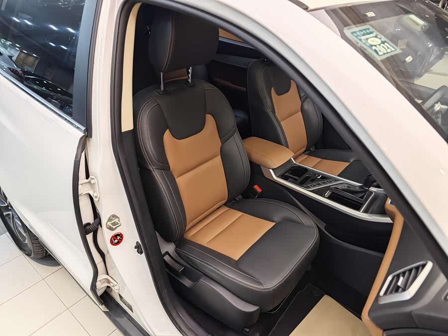 GEELY Vision X6 2019 imagen de coche #29