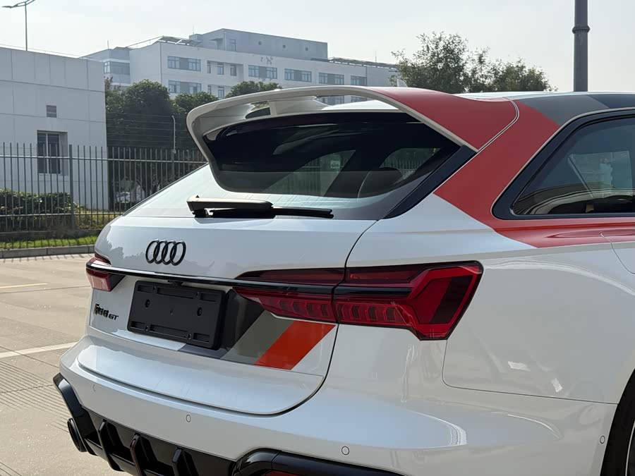 Audi RS 6 2025 car image #29