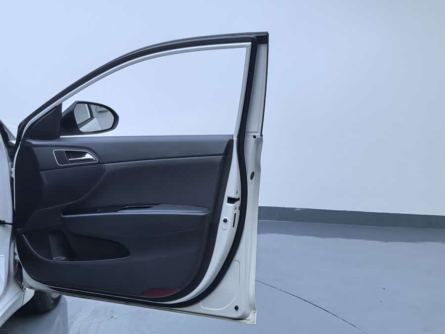 Hyundai Mistra 2014 #29 Hyundai Mistra 2014 car image #29