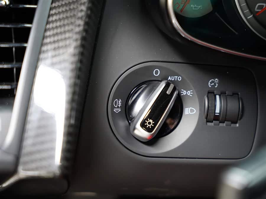 Audi R8 2016 car image #29