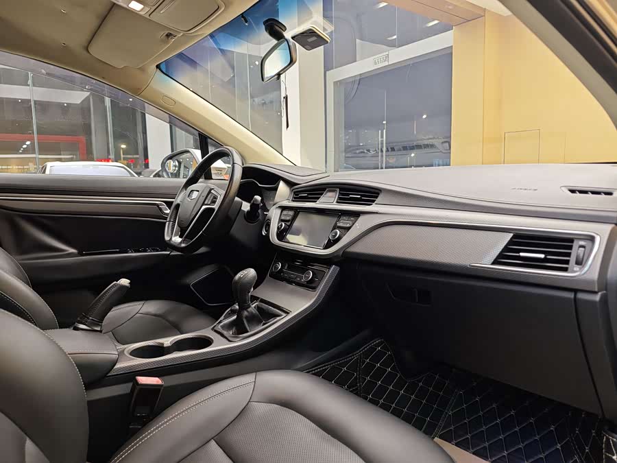 GEELY Emgrand GS 2017 car image #29