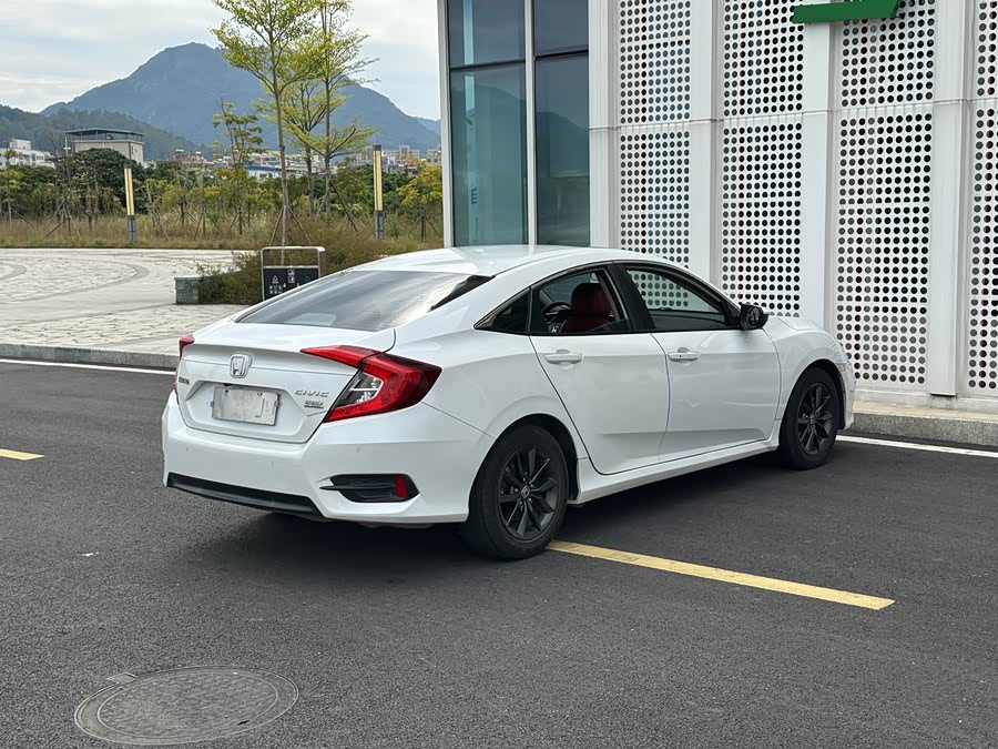 Honda Civic 2021 car image #29