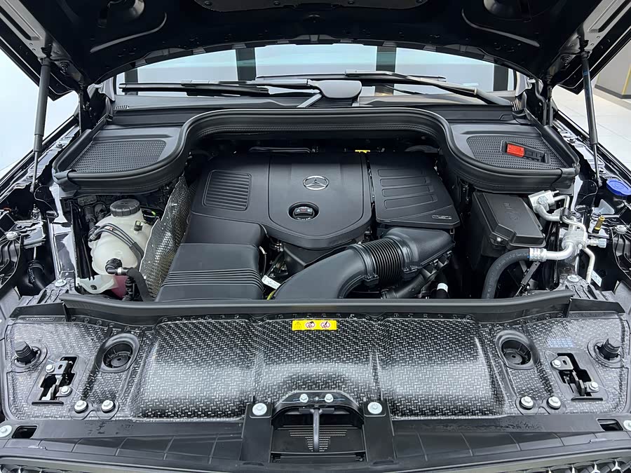 Mercedes-Benz GLE Class 2025 صورة سيارة #29