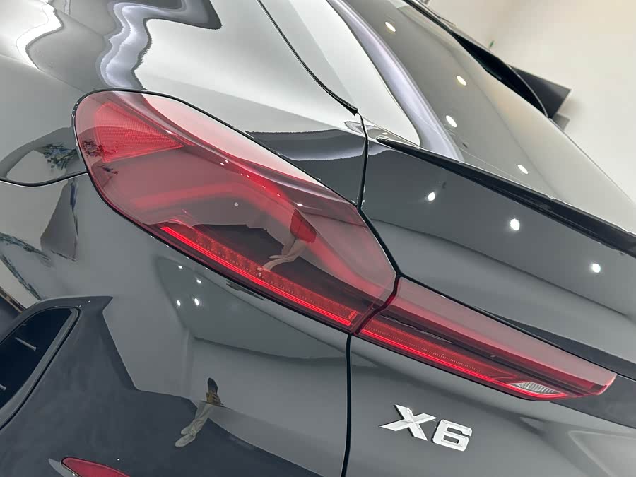 BMW X6 2022 immagine di auto #29