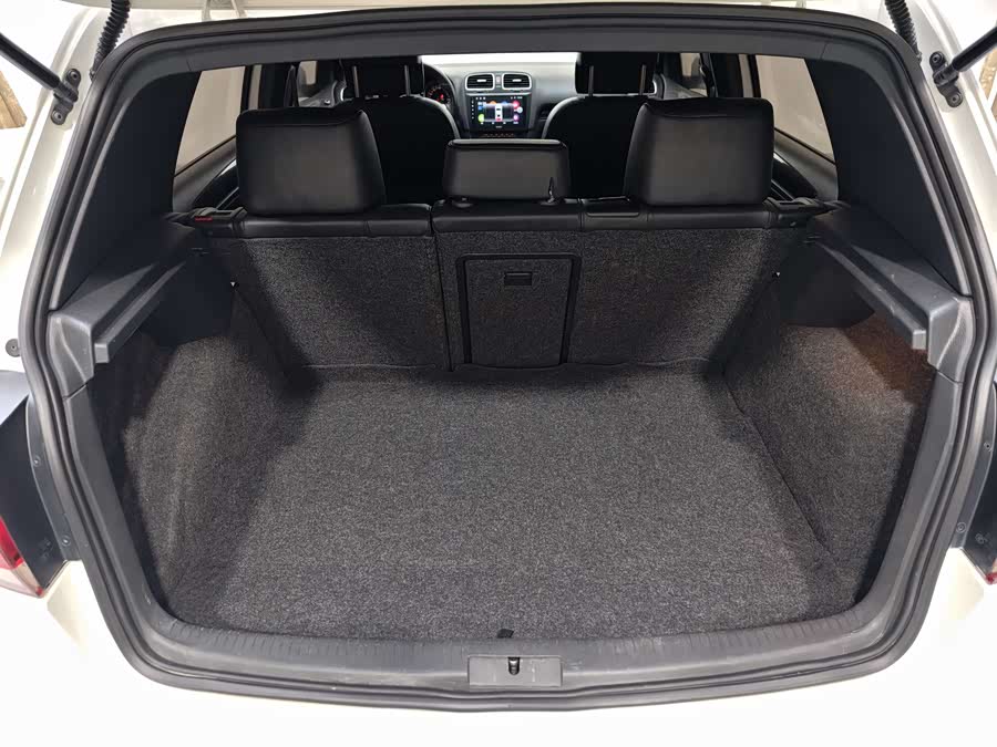 Volkswagen GolfGTI 2011 #29 Volkswagen GolfGTI 2011 car image #29