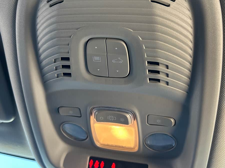 Citroen C4 AIRCROSS 2019 immagine di auto #29