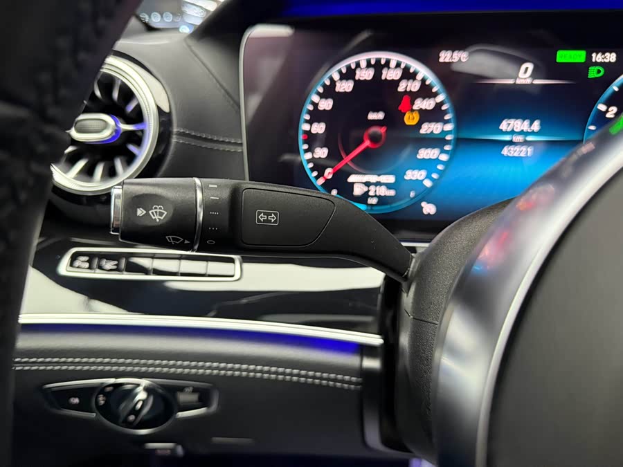 Mercedes-Benz AMG GT 2020 #29 Mercedes-Benz AMG GT 2020 صورة سيارة #29