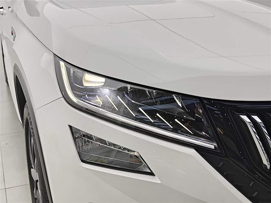 Skoda Kodiaq GT 2022 صورة سيارة #29