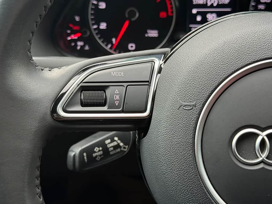 Audi Q5 2018 изображение автомобиля #29