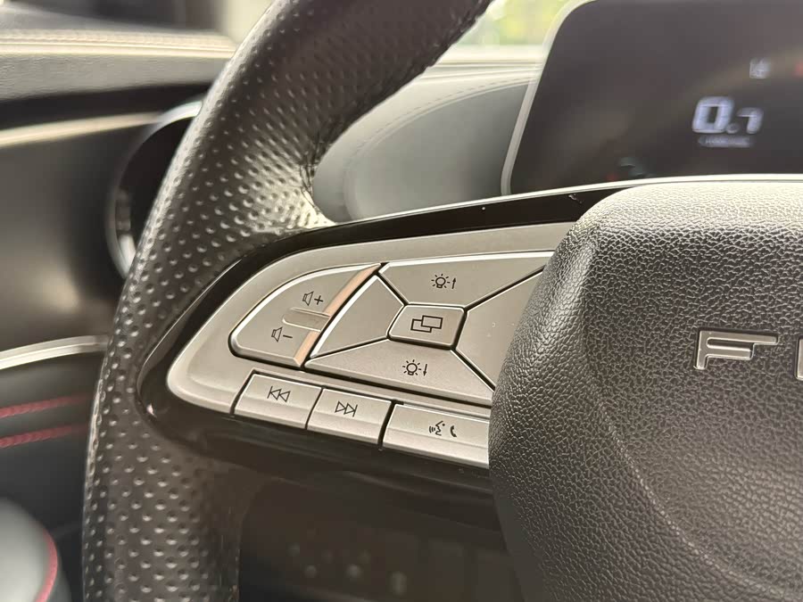 Forthing T5 EVO 2022 car image #29