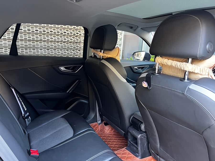 Audi Q2L 2021 car image #29